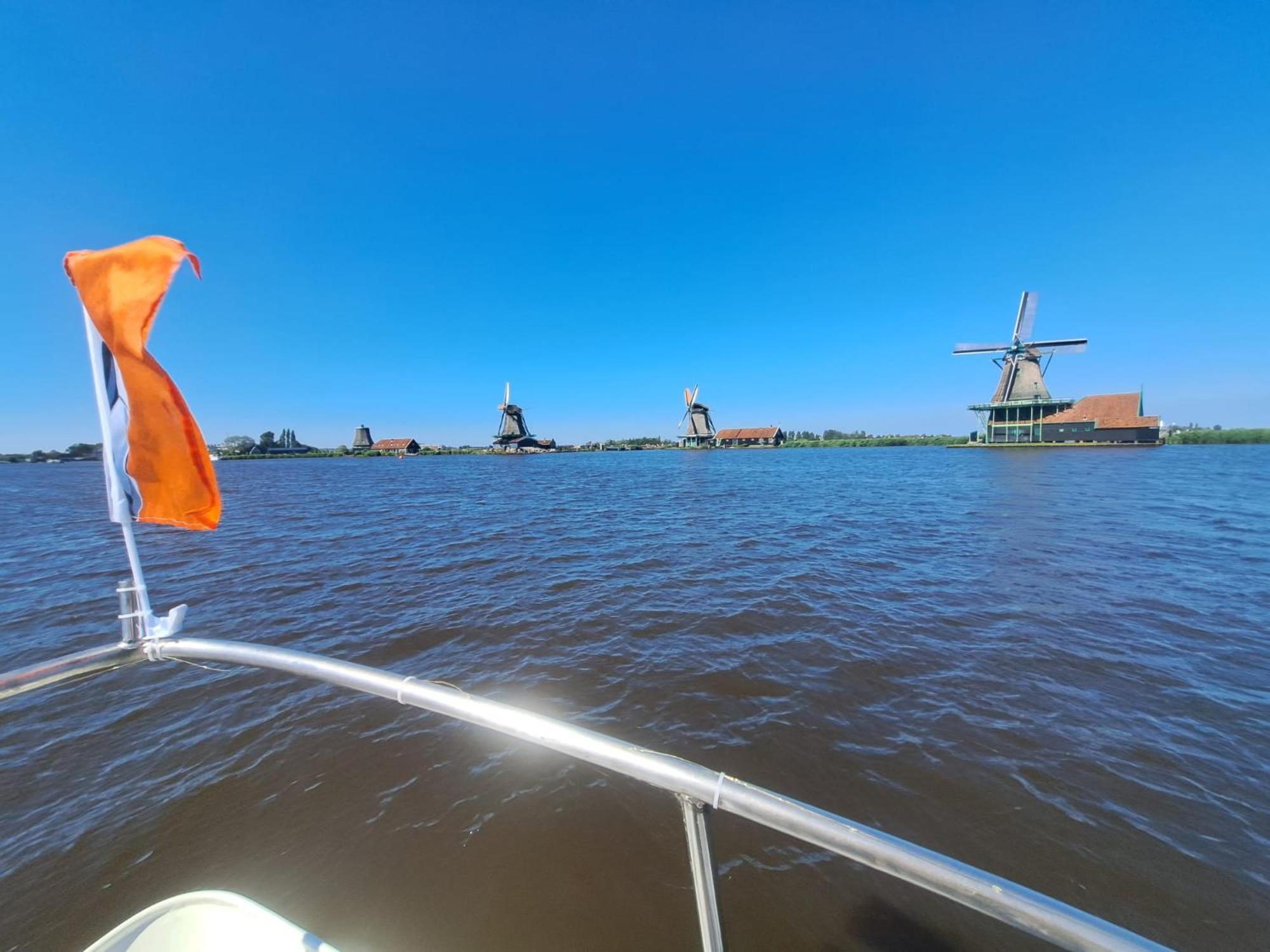 B&B Teddy "Prachtig Authentiek Woonschip Uit 1912, 15 Minuten Van Amsterdam" Wormer Buitenkant foto