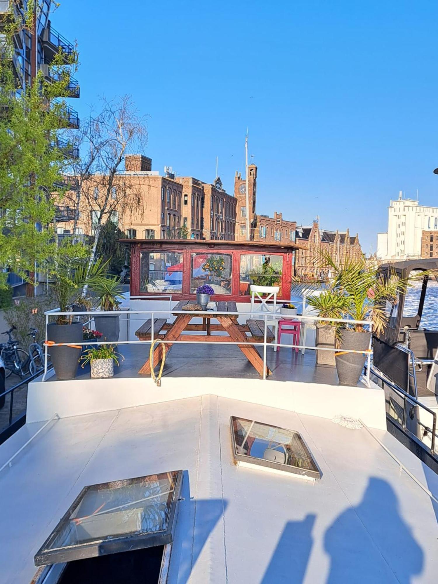 B&B Teddy "Prachtig Authentiek Woonschip Uit 1912, 15 Minuten Van Amsterdam" Wormer Buitenkant foto